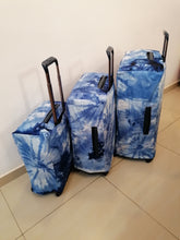 Cargar imagen en el visor de la galería, Lot de 3 Housses de protection pour valise (tissu wax)
